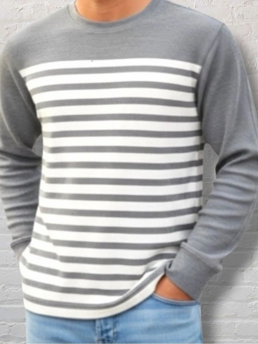 Banana Republic Men’s Pullover Long Sleeve Stripe Crewneck Gray White NWT Size M